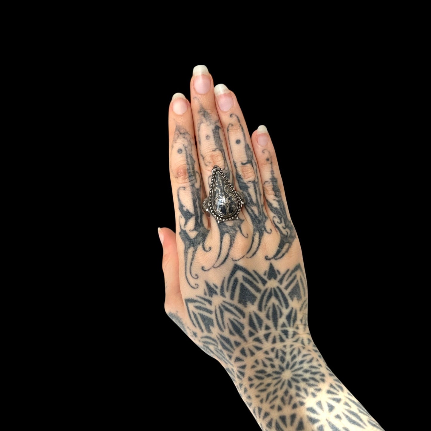 Ring „padmapatra“ (पद्मपत्र)
