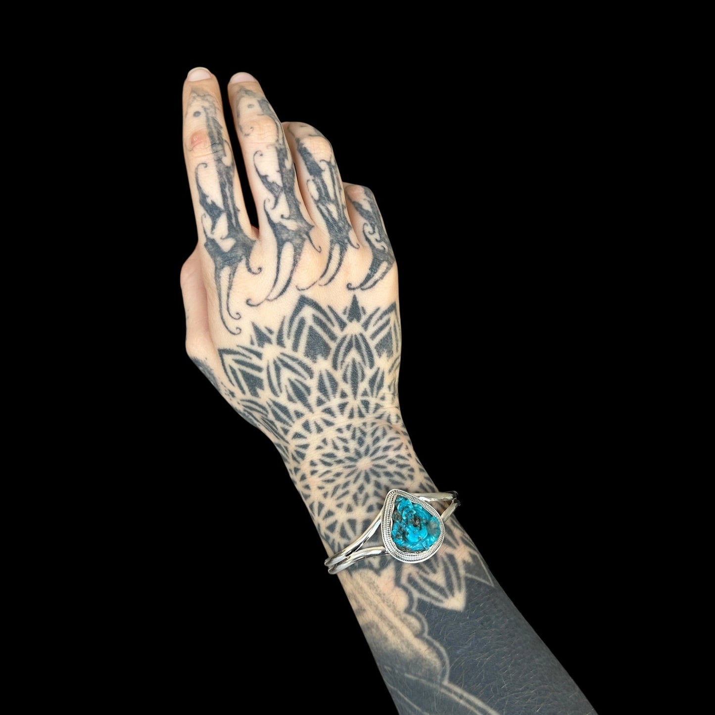 Armband „Ananta“ (अनन्त) Türkis gefasst mit Ganesha-Form