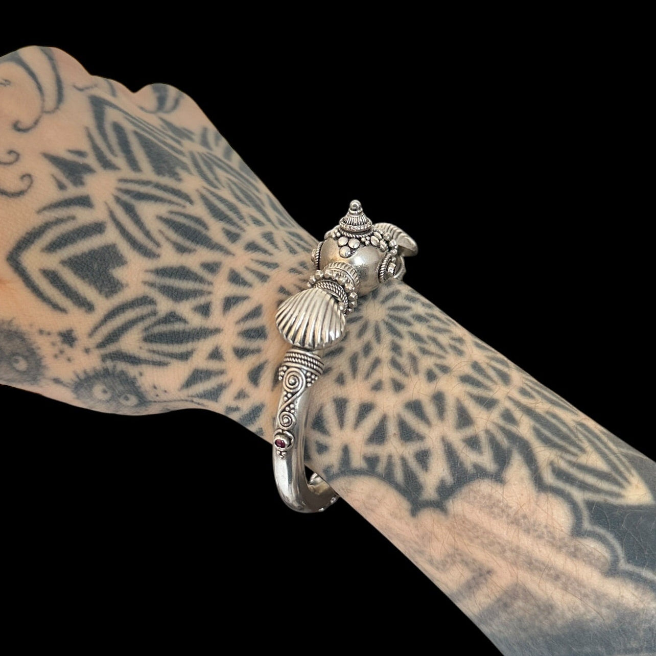 Armband "Vīraśakti" (वीरशक्ति)