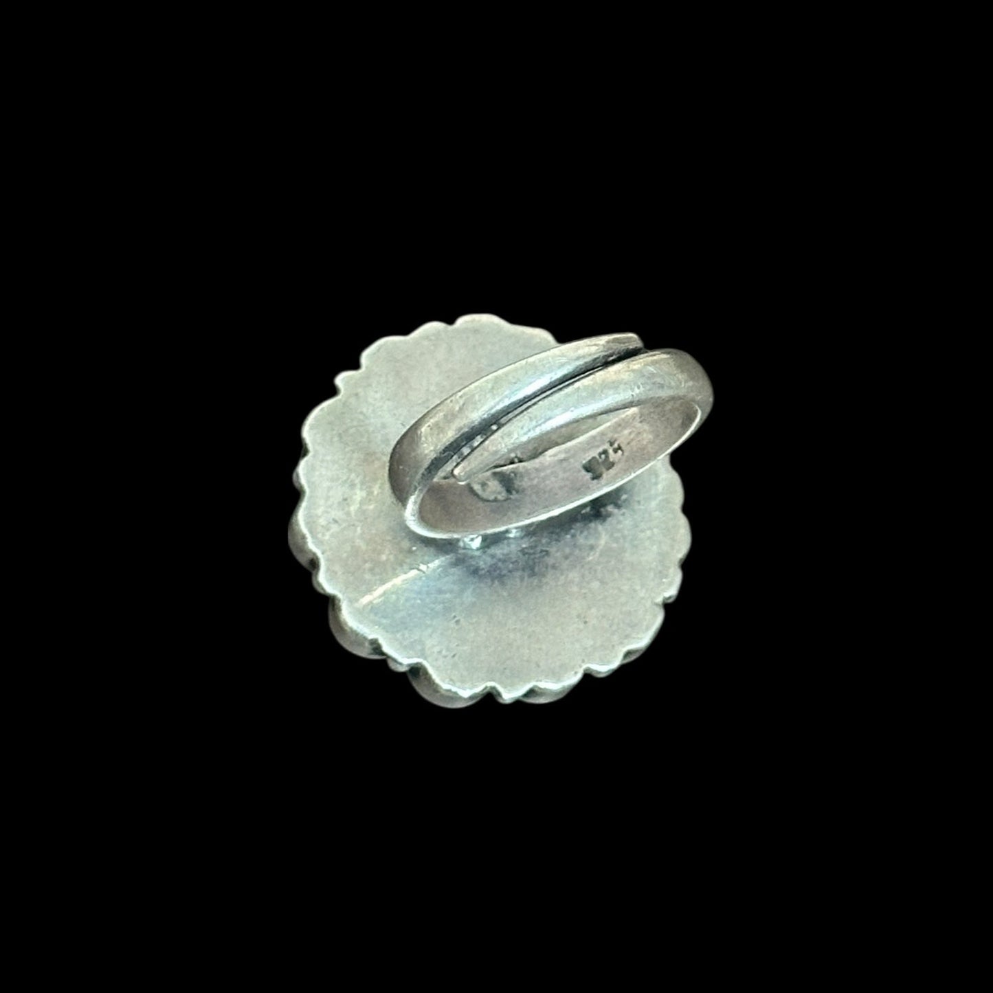 Anillo de Plata con Turquesa Tibetana – Flor Sagrada
