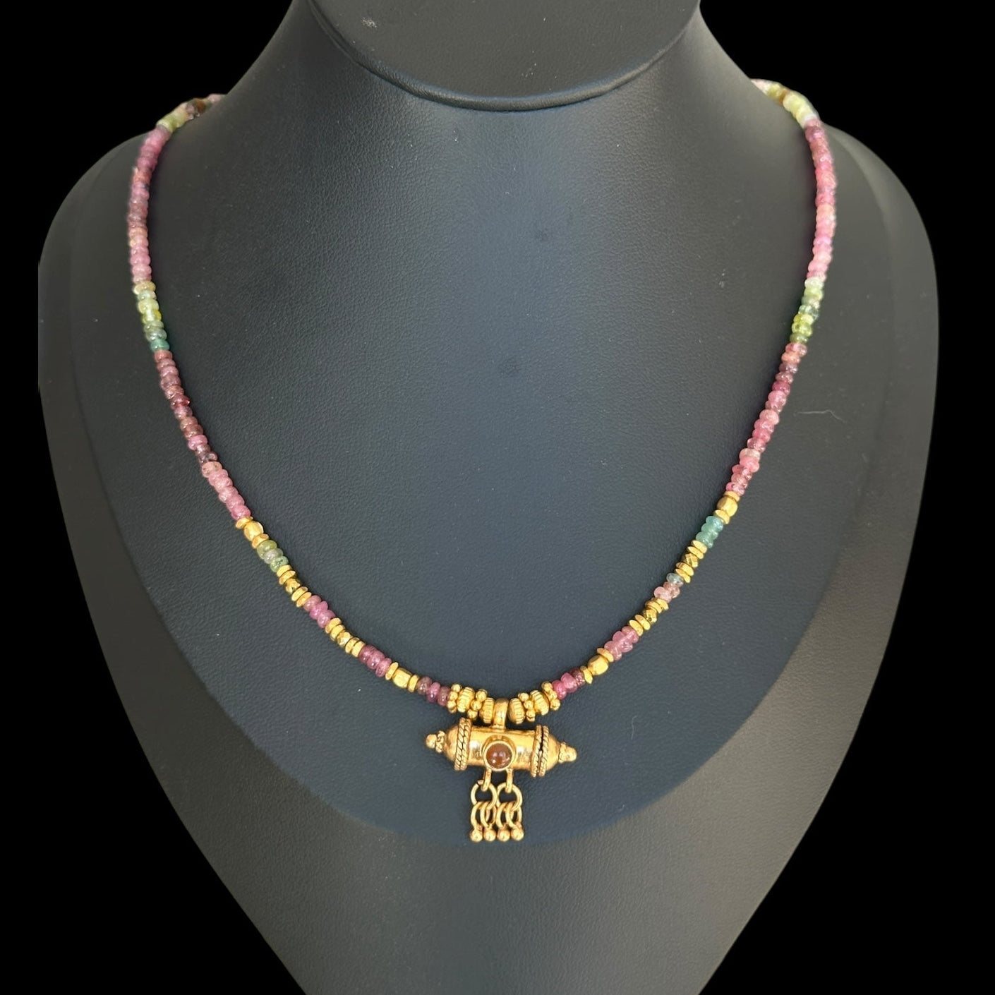 Collar Mantra box Turmalina multicolor