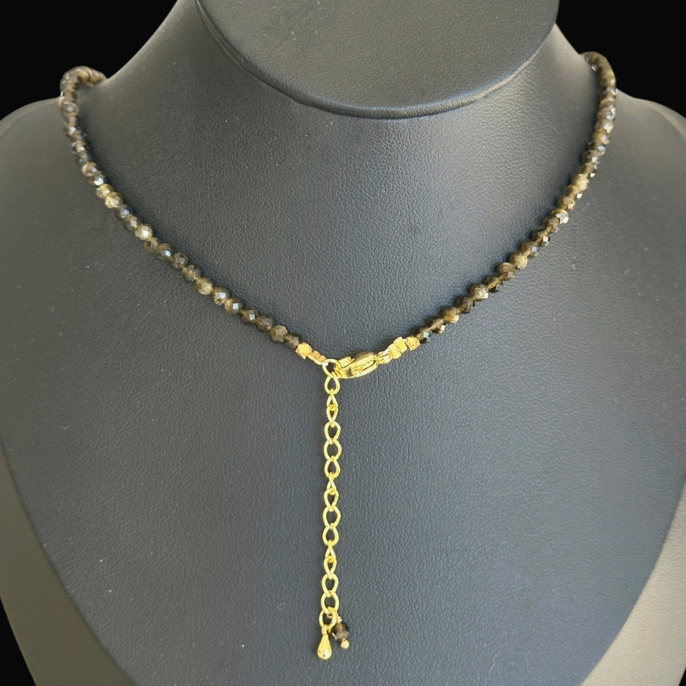 Collar Mantra Box Turmalina Verde