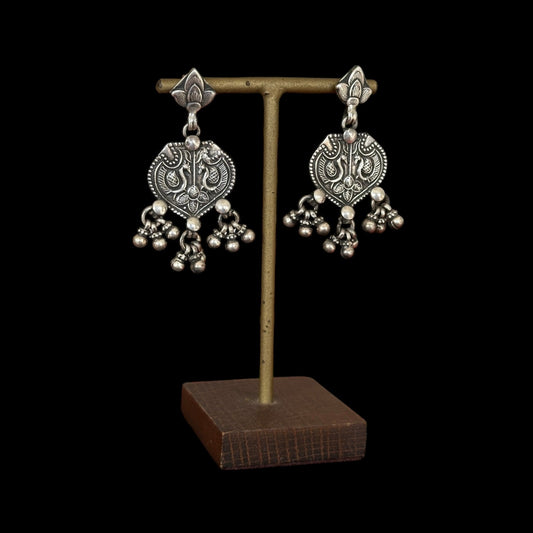 Ohrringe „Padma-Valli“ (पद्म वल्ली)