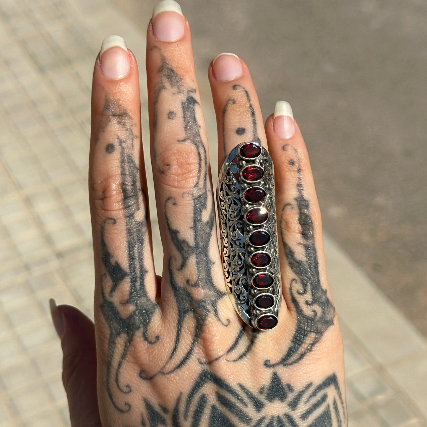 Anillo Granate Filigrana