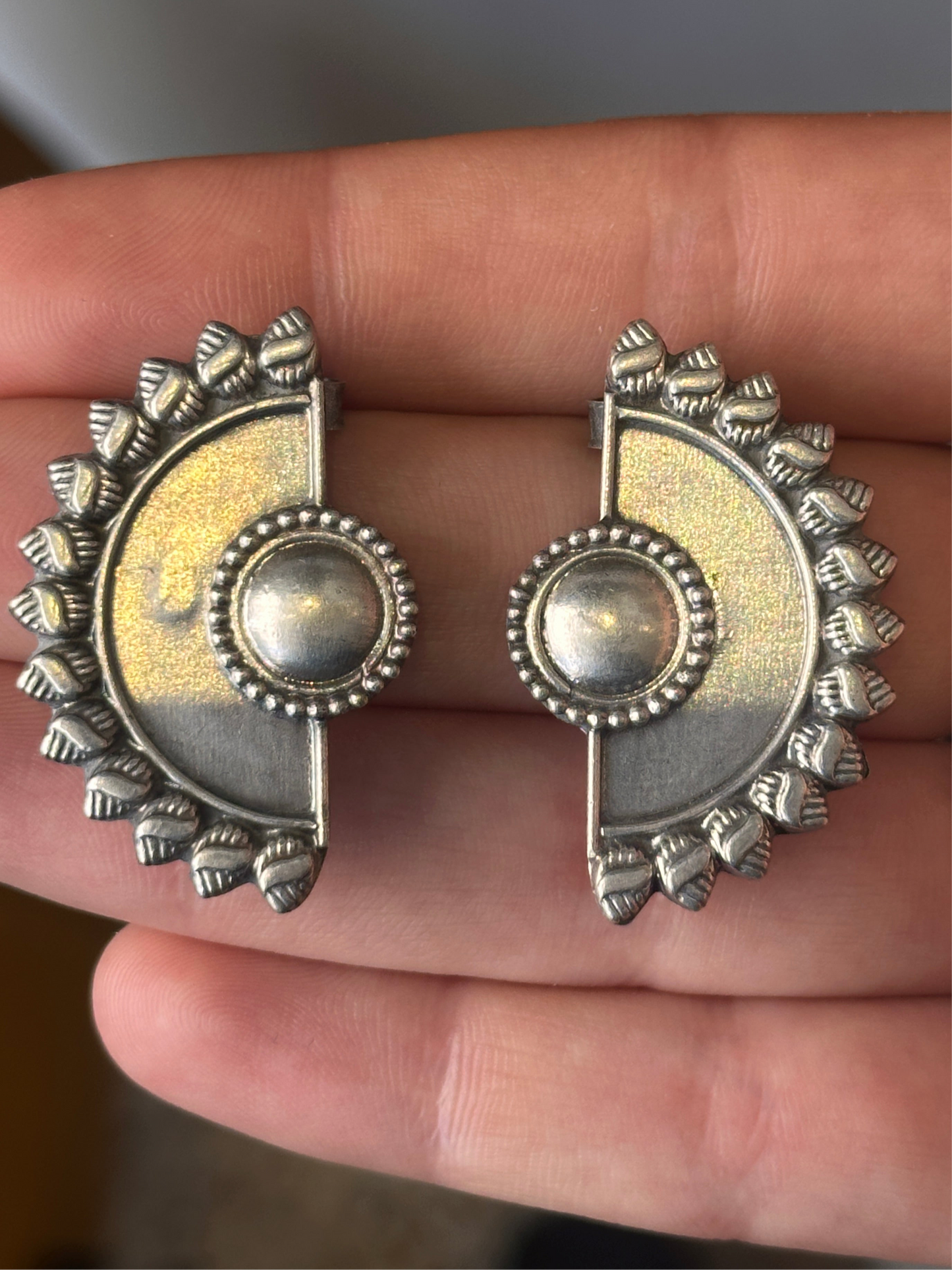 Lunas tribal