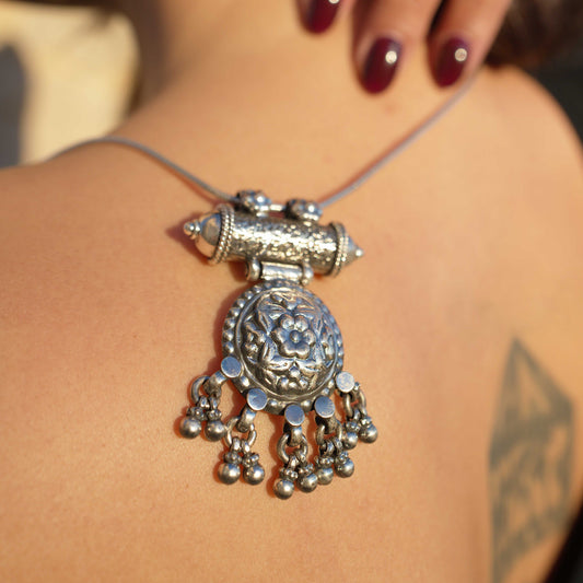 Anhänger „Kamala“ (कमला)