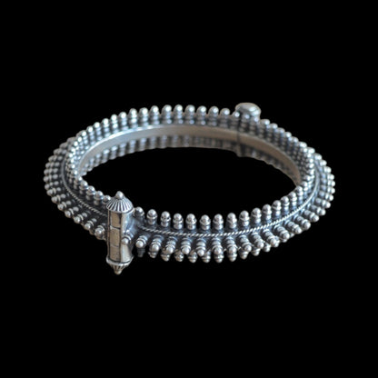Tribal-Stachelarmband