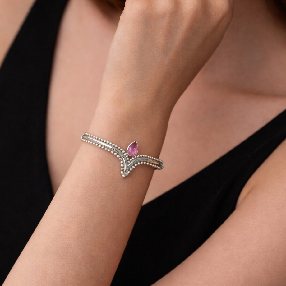 Armband „Arunya“ (अरुण्या) · Rosa Turmalin