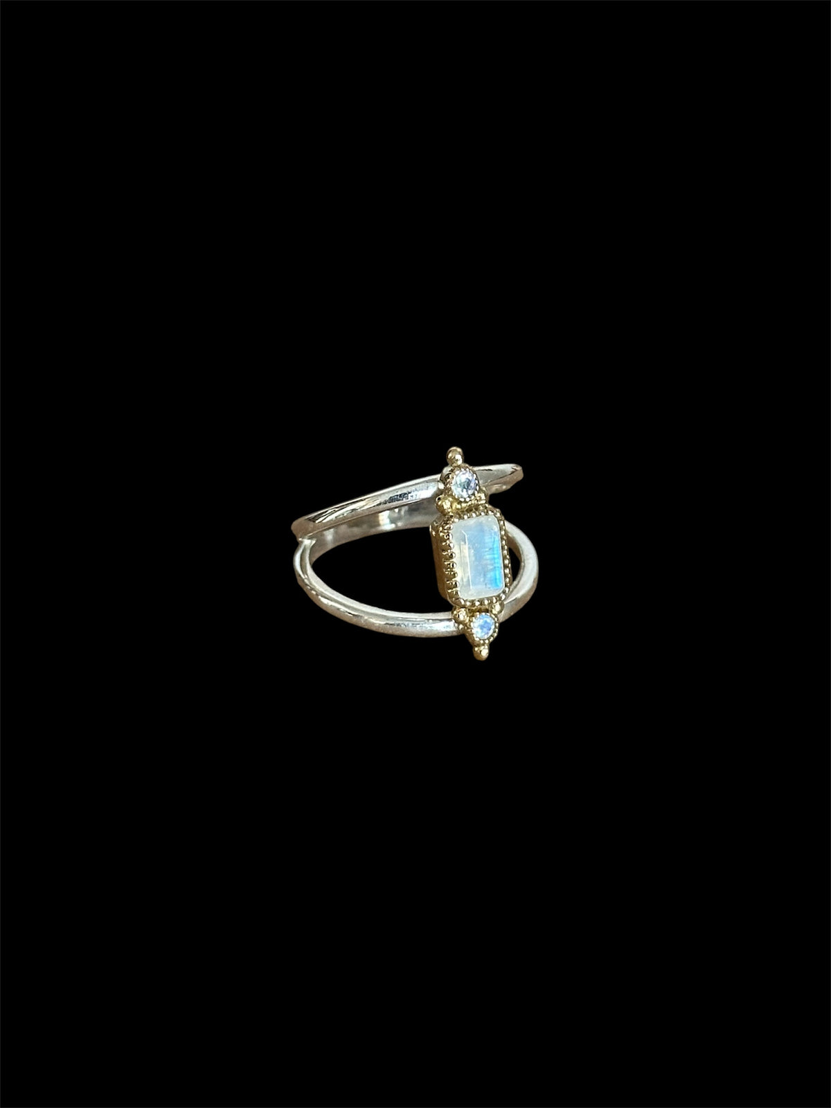 Anillo piedra de luna
