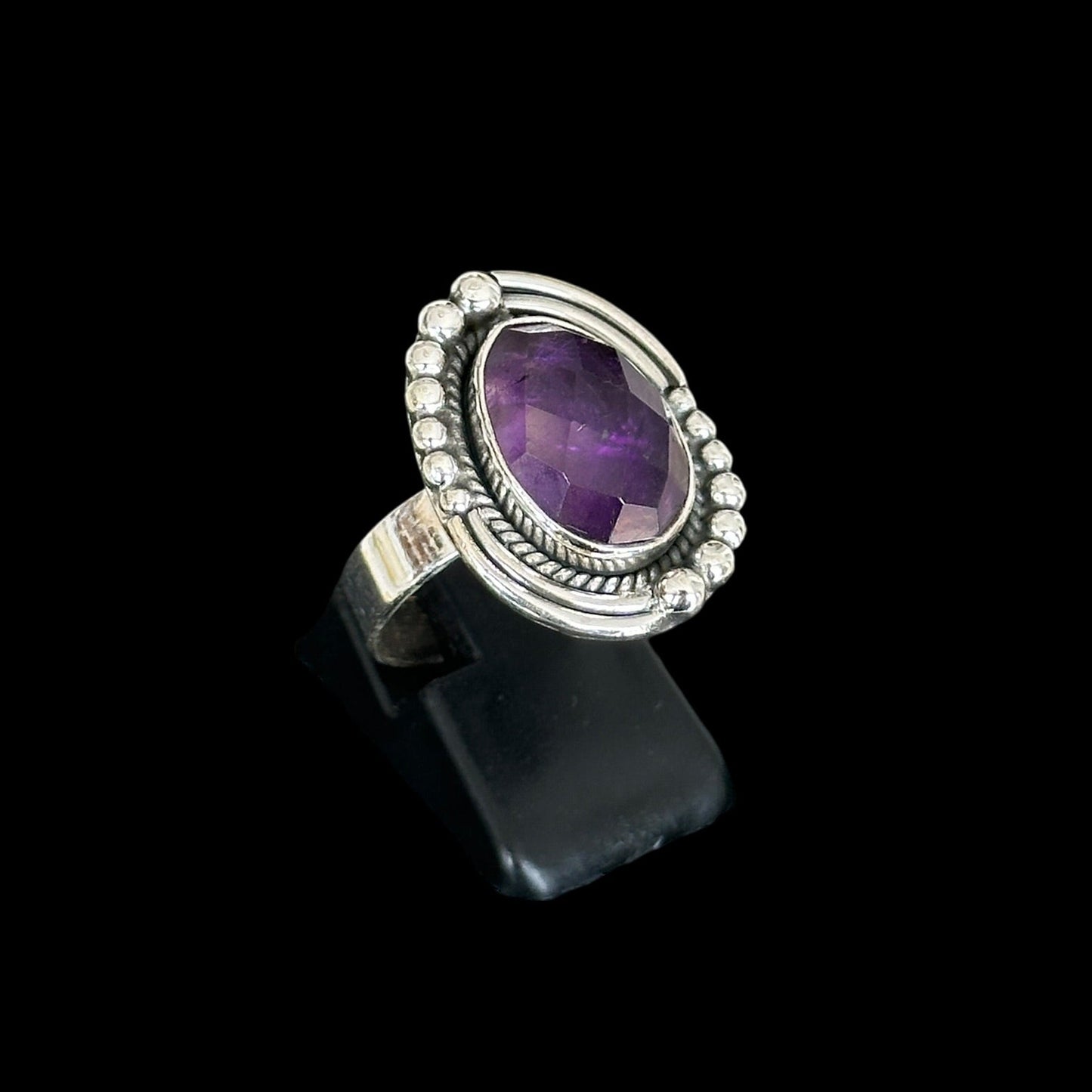 Anillo "Gomni" Amatista