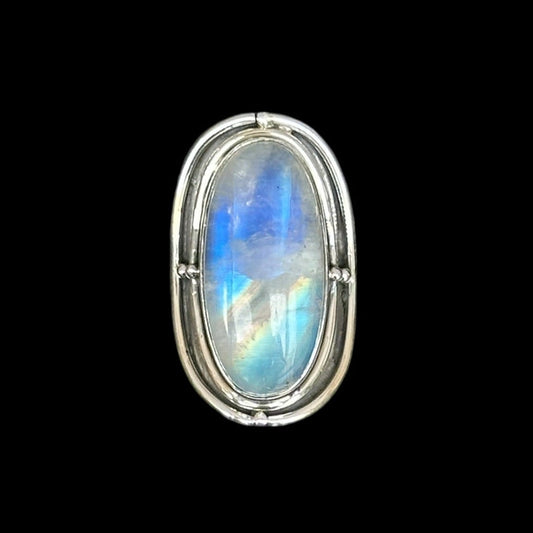 Ring "Paridhi" Regenbogen-Mondstein, oval geformt