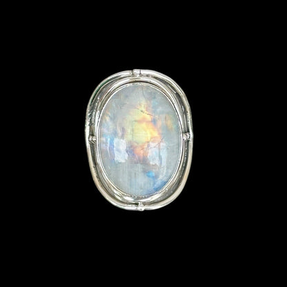Anillo "Paridhi" Rainbow Moonstone Forma Redonda