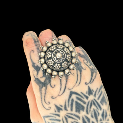 Ring „Vasundharā“ (वसुधरा)