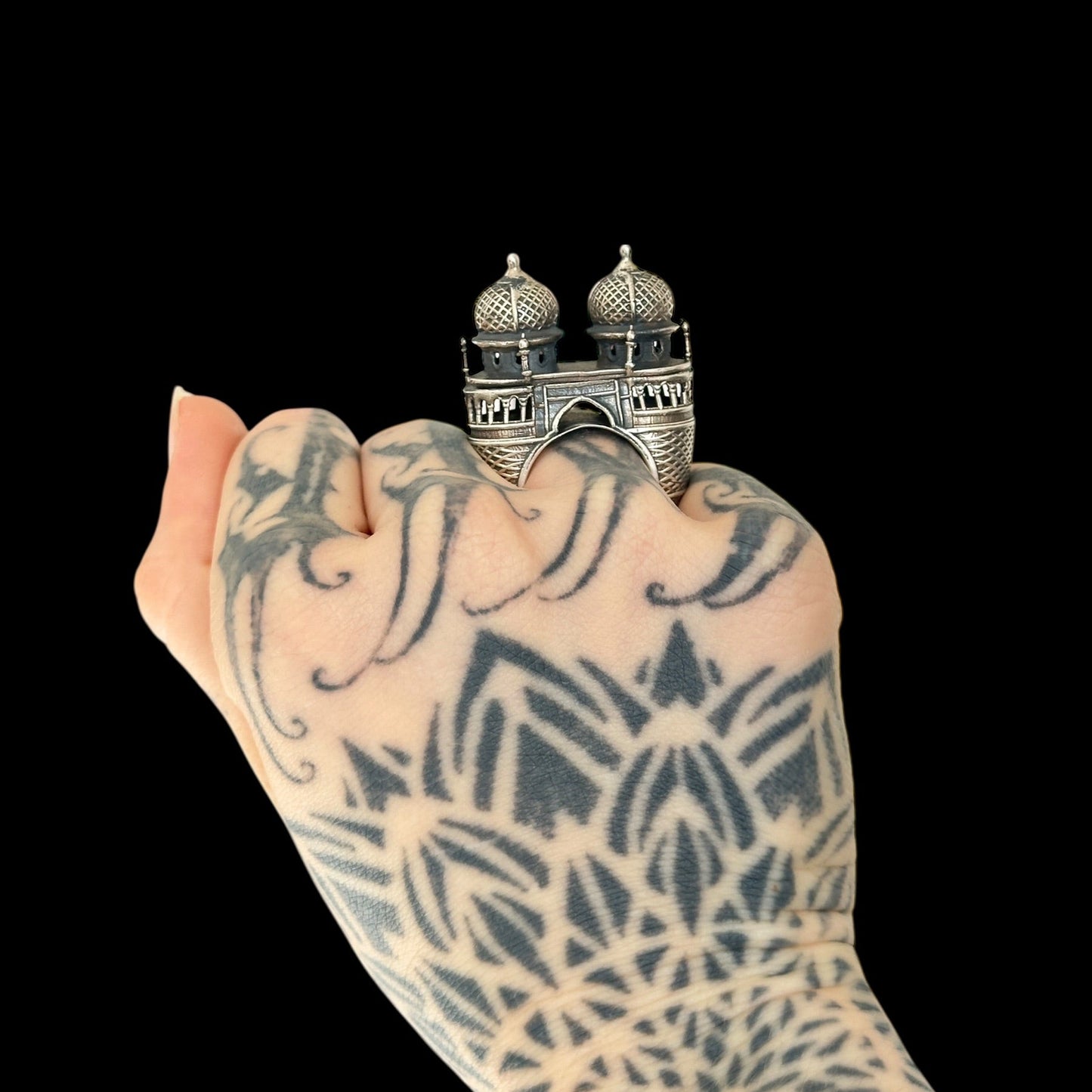 Śikhara-Ring (शिखर)