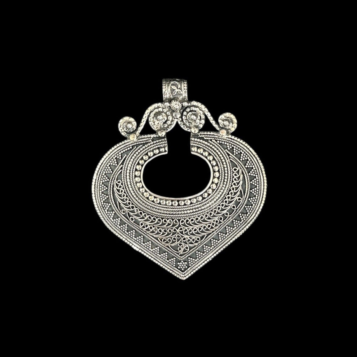 Anhänger "Hṛdaya" (हृदय)