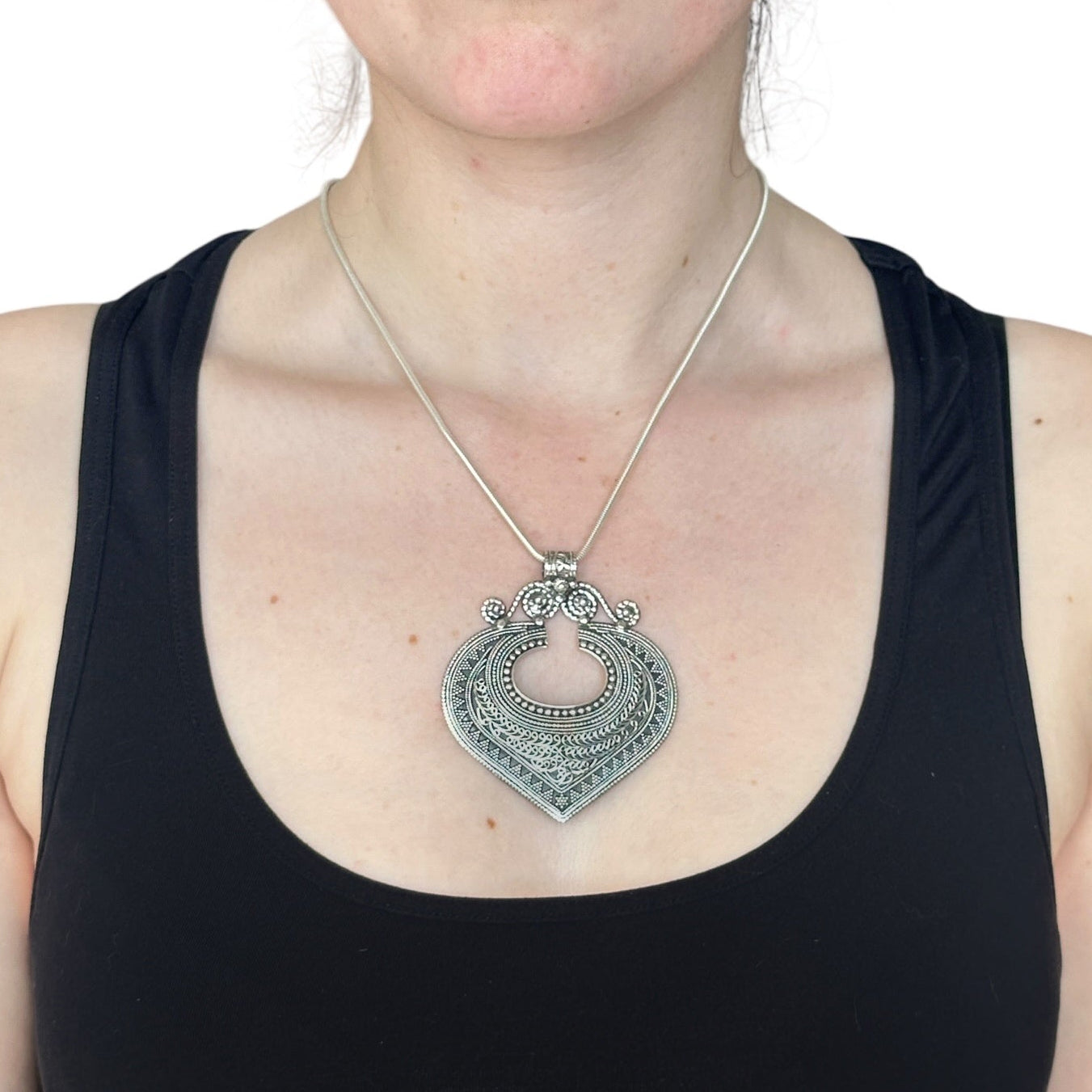 Anhänger "Hṛdaya" (हृदय)