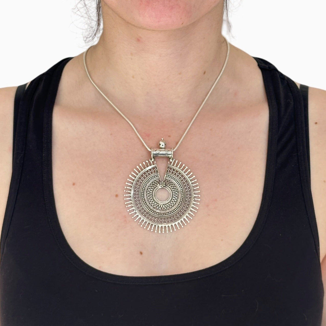 Anhänger "Sūrya Maṇḍala" (सूर्यमण्डल)
