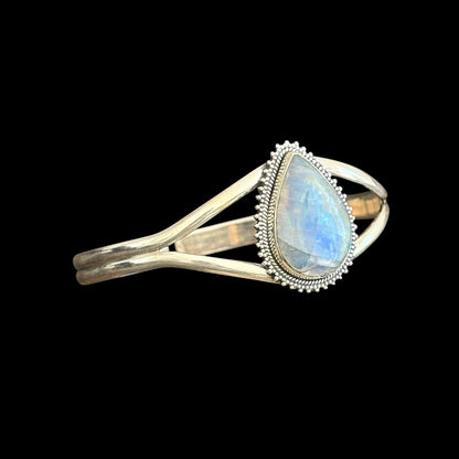 Armband "Triveni" (त्रिवेणी) Mondstein