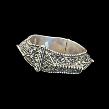 Pulsera "Yantra" (यन्त्र)