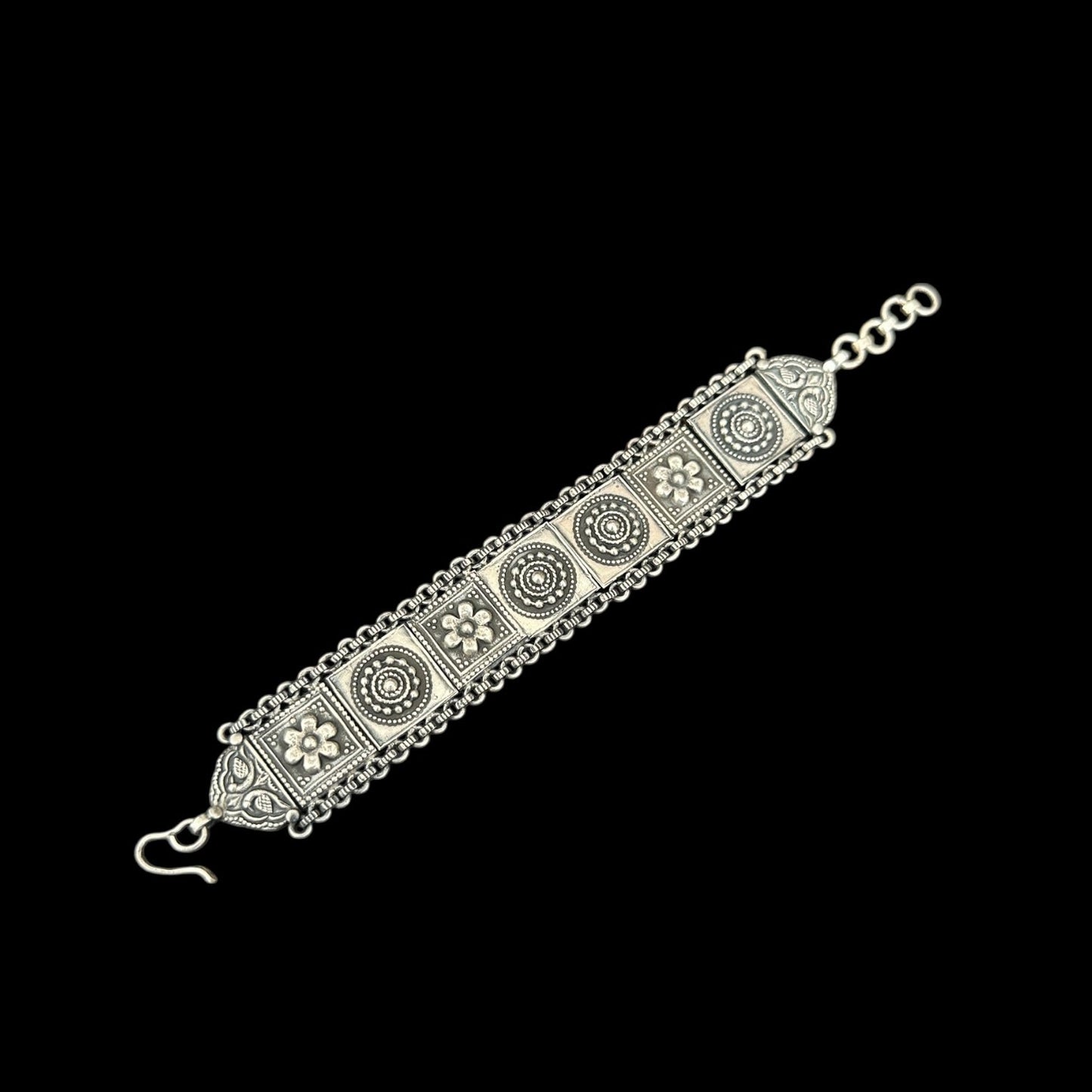 Armband „Padmāvali“ (पद्मावली)