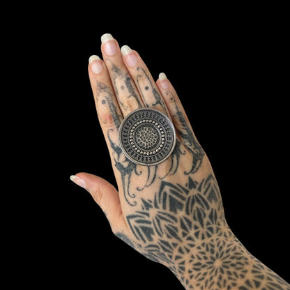 Ring "Maṇḍala Jyoti" (मण्डलज्योति)