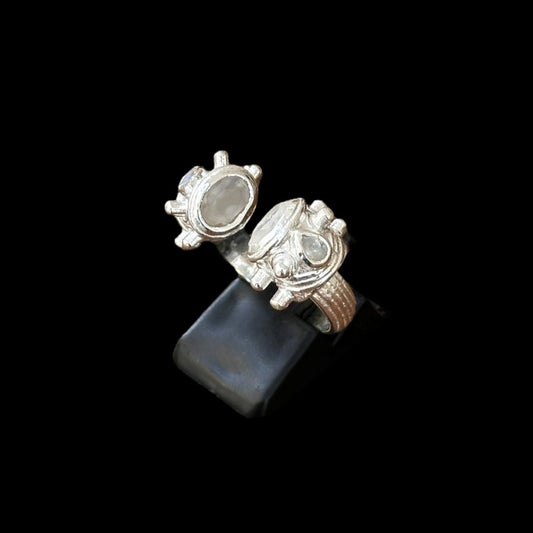 Anillo "Kalinda" Piedra de Luna