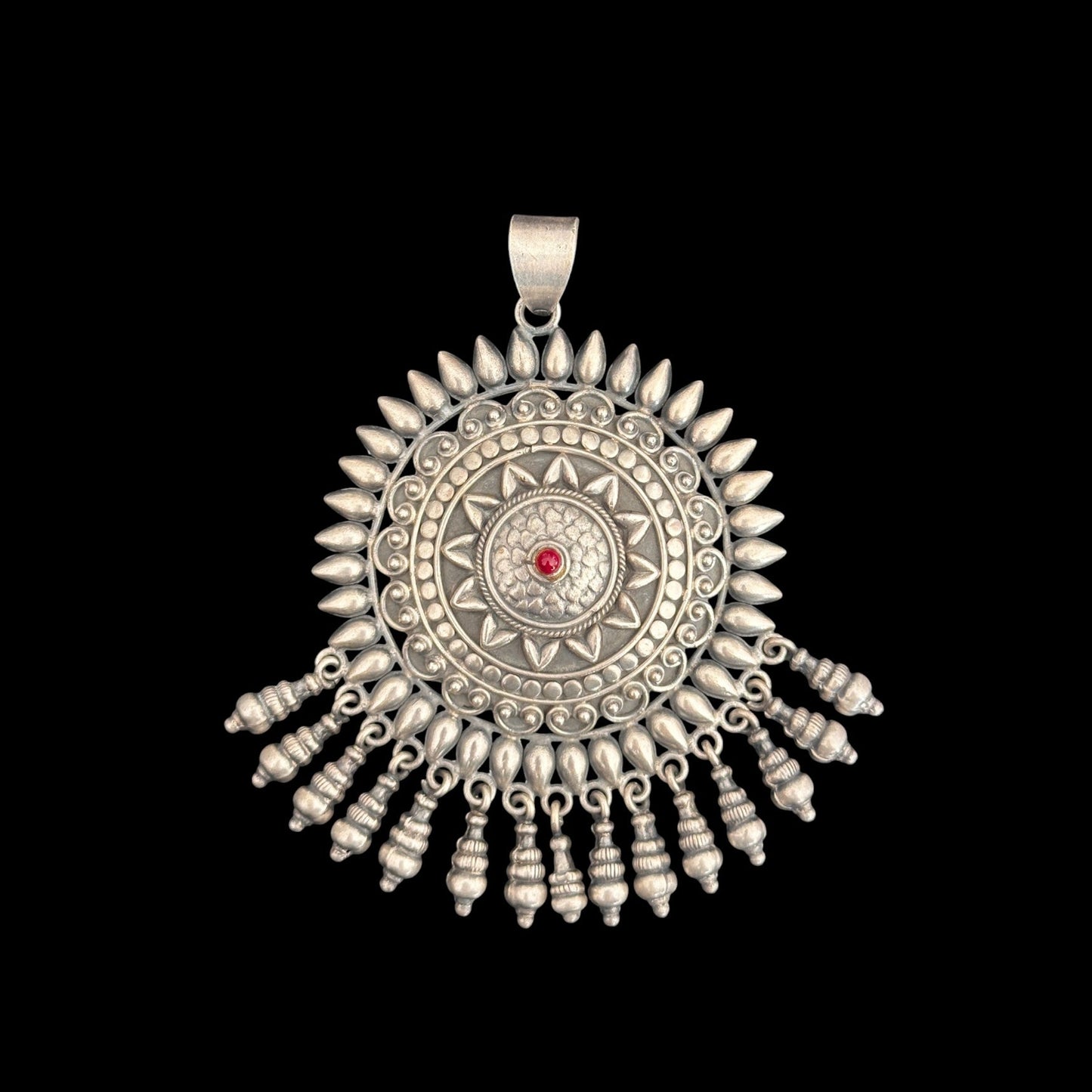 Colgante Surya Mandala (सूर्य मण्डल)