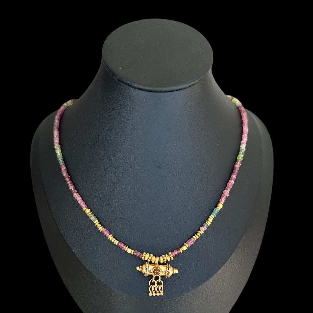 Collar Mantra box Turmalina multicolor