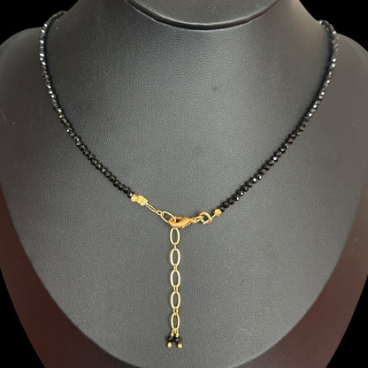 Collar SŪTRA · Ónix negro