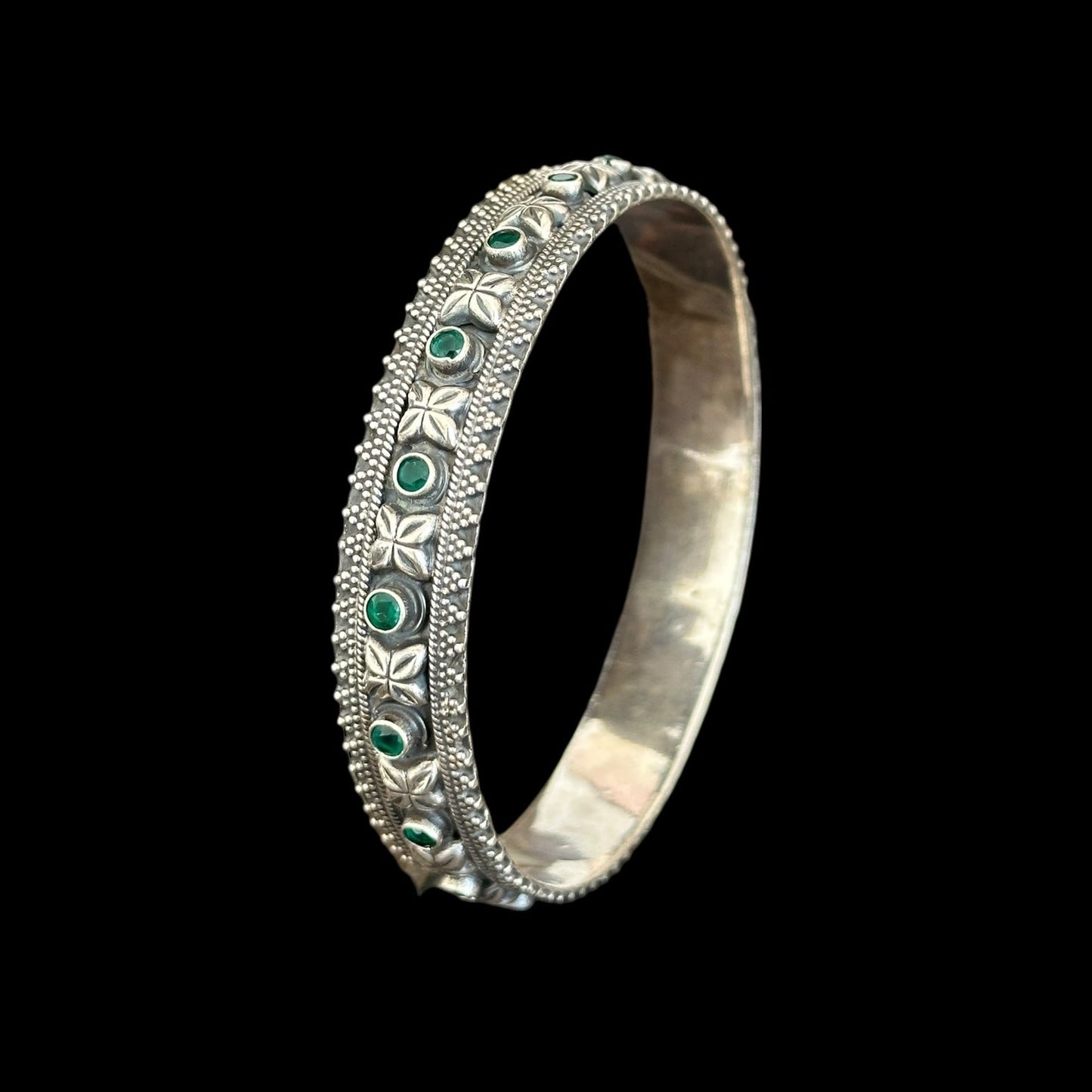 Bangle "Ritu" (ऋतु) Emerald Green
