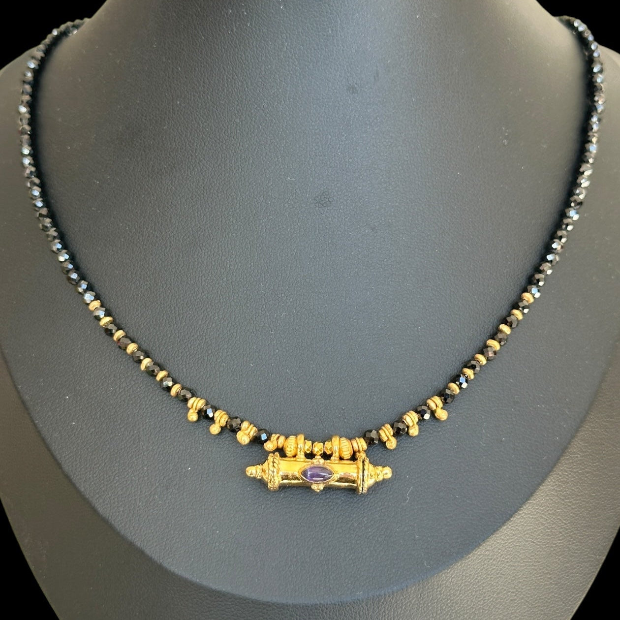 Collar Mantra Box Onyx Negro