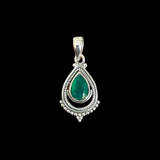 Anhänger „Hrida“