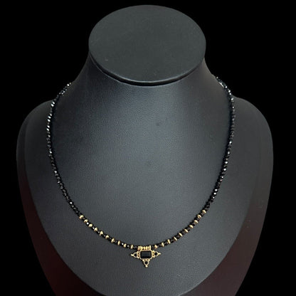 Collar SŪTRA · Ónix negro