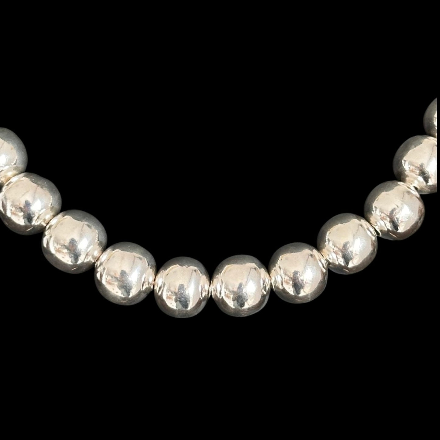 Collar de Bolas de Plata