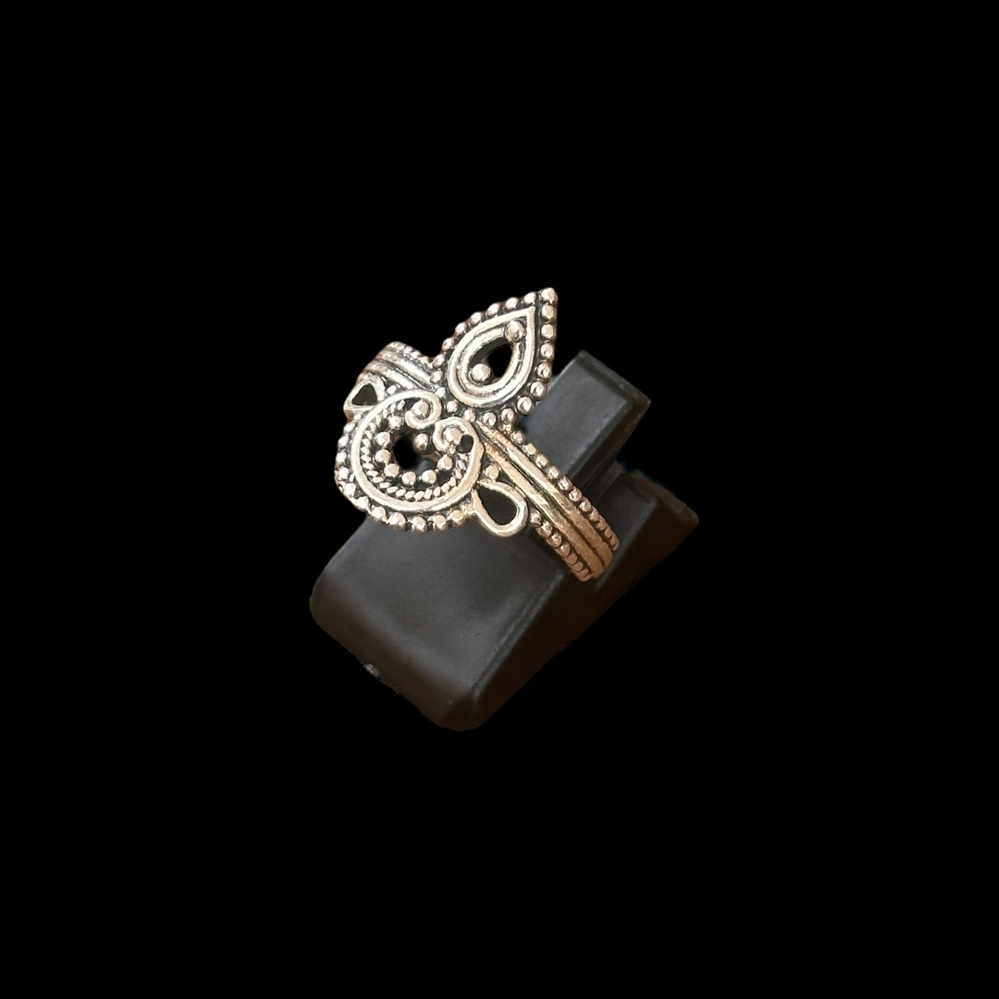 Anillo “Uma”