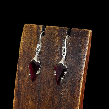 Pendientes "Trigis" Granate
