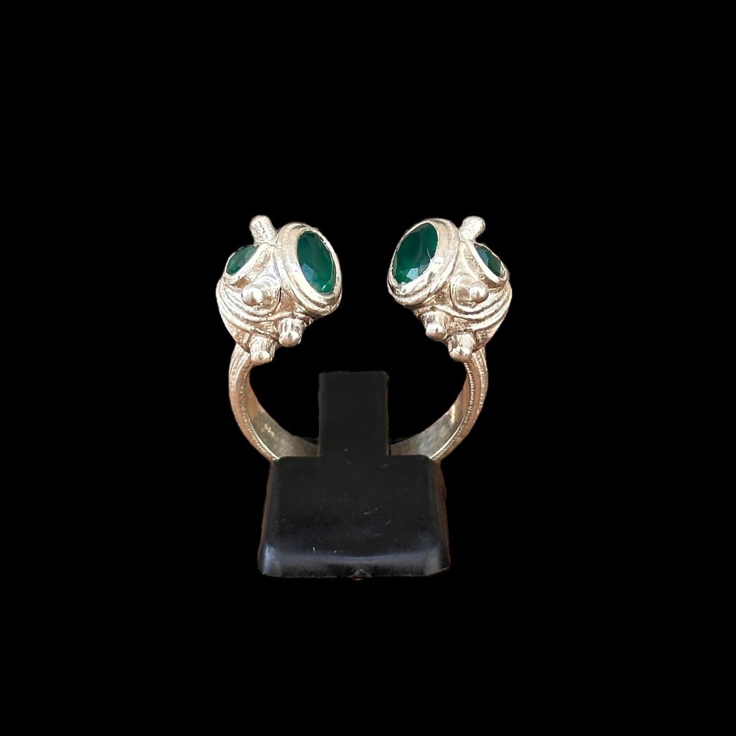 Anillo "Kalinda" Onyx Verde