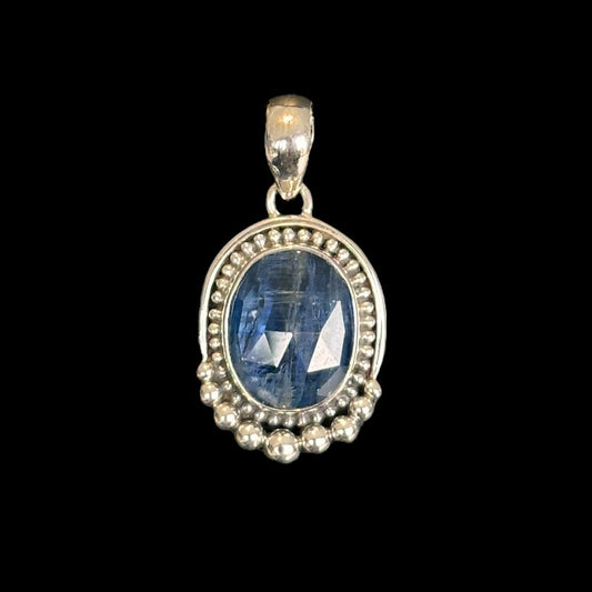 Colgante "Swastina" Cianita Azul