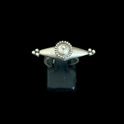 Ring „Trinetra“ (त्रिनेत्र)