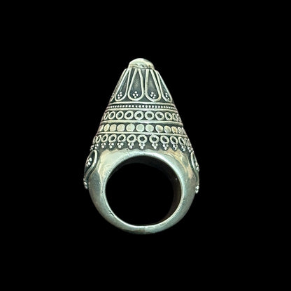 Anillo "vajrashila" · (वज्रशिला)