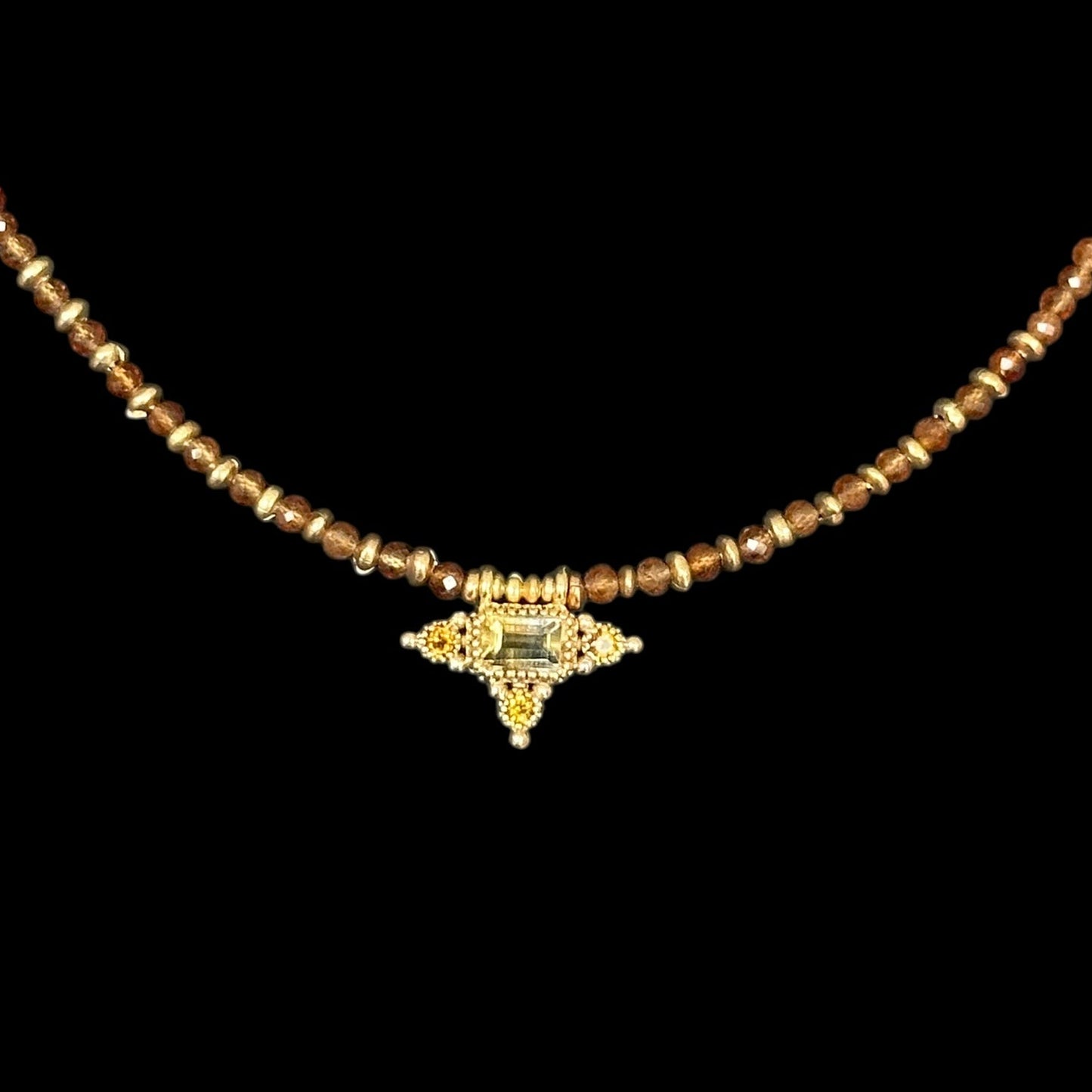 Collar SŪTRA · Hasonite
