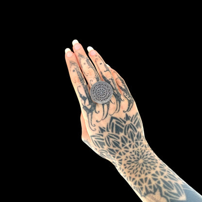 Anillo “Maṇḍala” (मण्डल)
