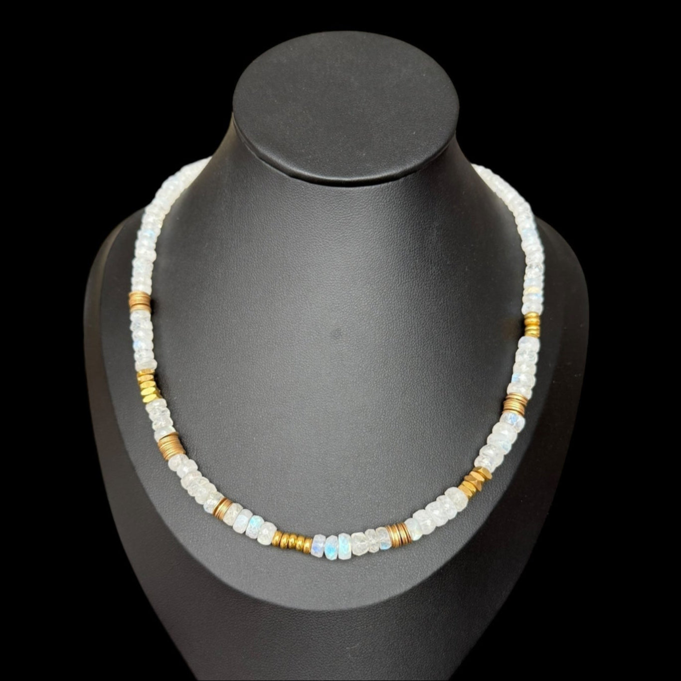 Collar de Piedra de Luna Facetada