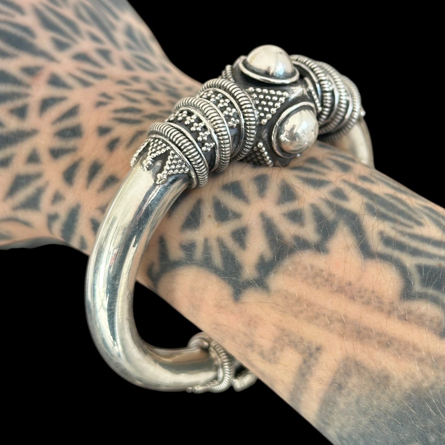 Armband „Kavacha“ (कवच)