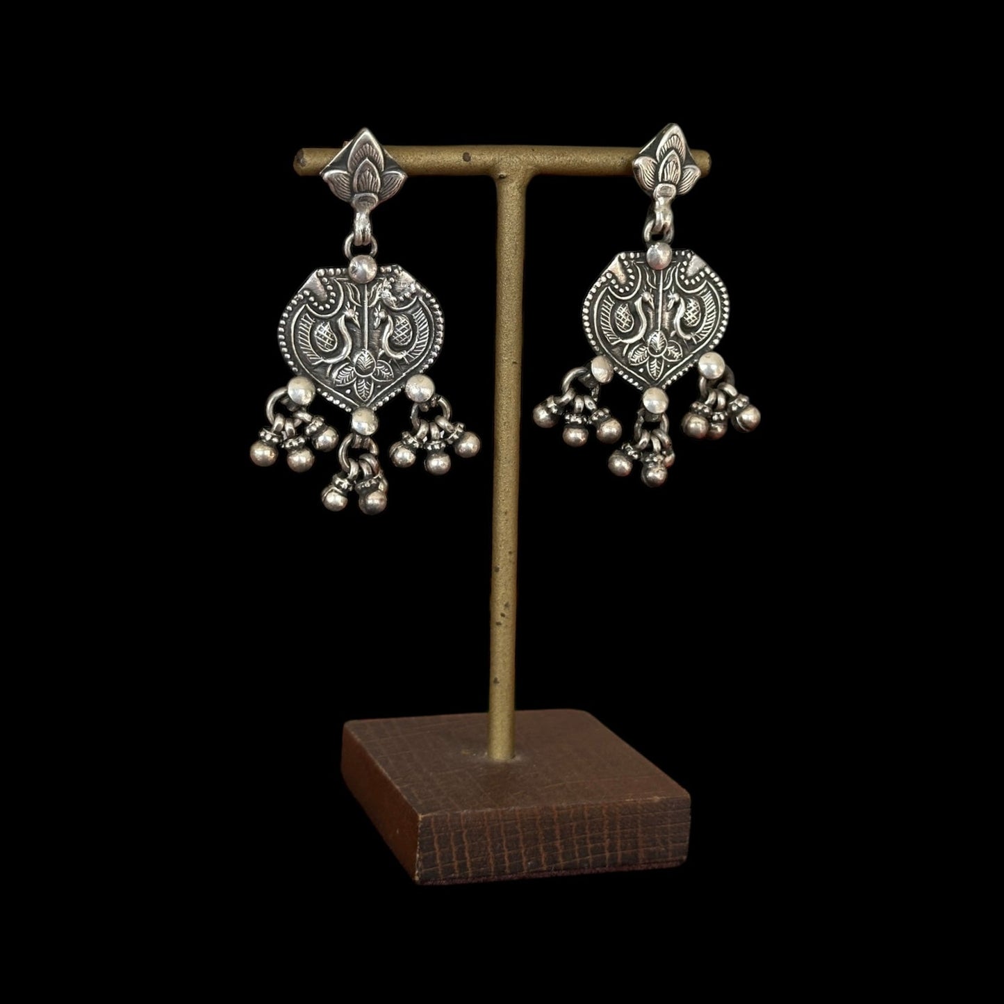 Ohrringe „Padma-Valli“ (पद्म वल्ली)