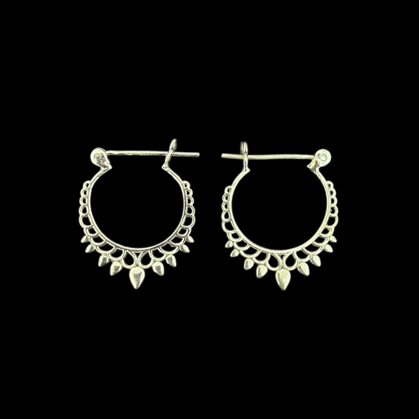 "Kundala" earrings कुंडल