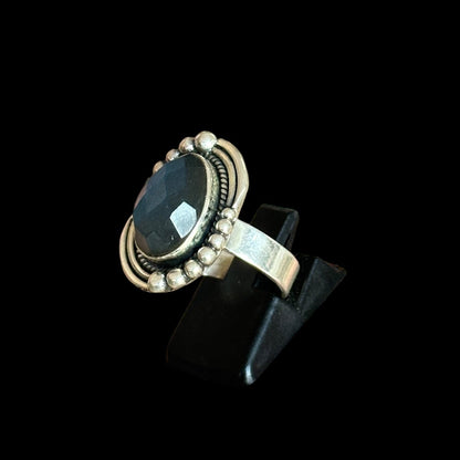 "Gomni" Labradorite Ring