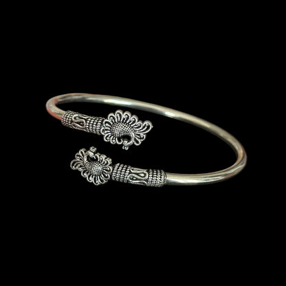 Armband "Barhni" (बर्हिणी)