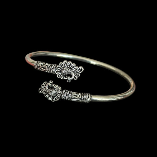 Pulsera "Barhni" (बर्हिणी