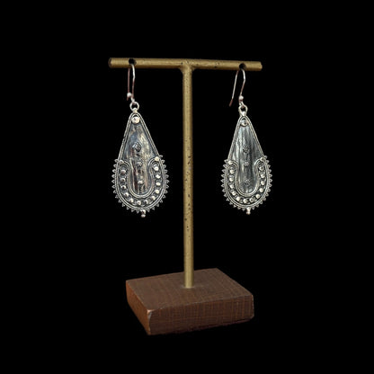 "Nadi-Devi" Earrings (नाडी देवी)